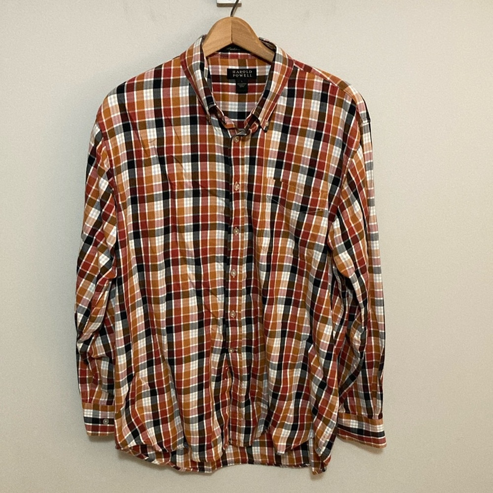 Harold Powell, Men’s Size Large, Orange and Red Plaid Button Down Shirt